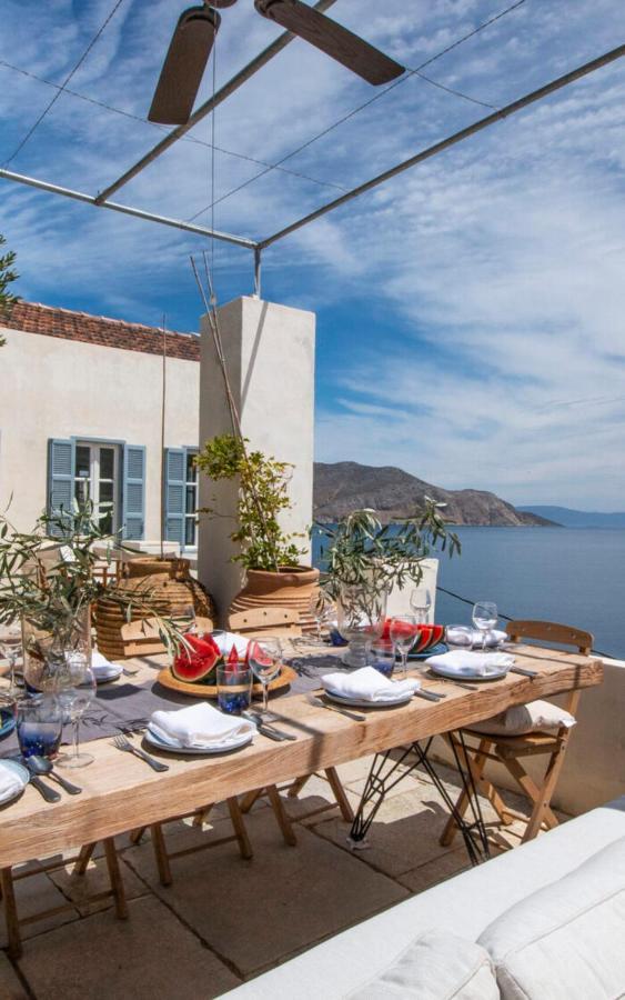 The Anchor House Bed & Breakfast Sými Luaran gambar