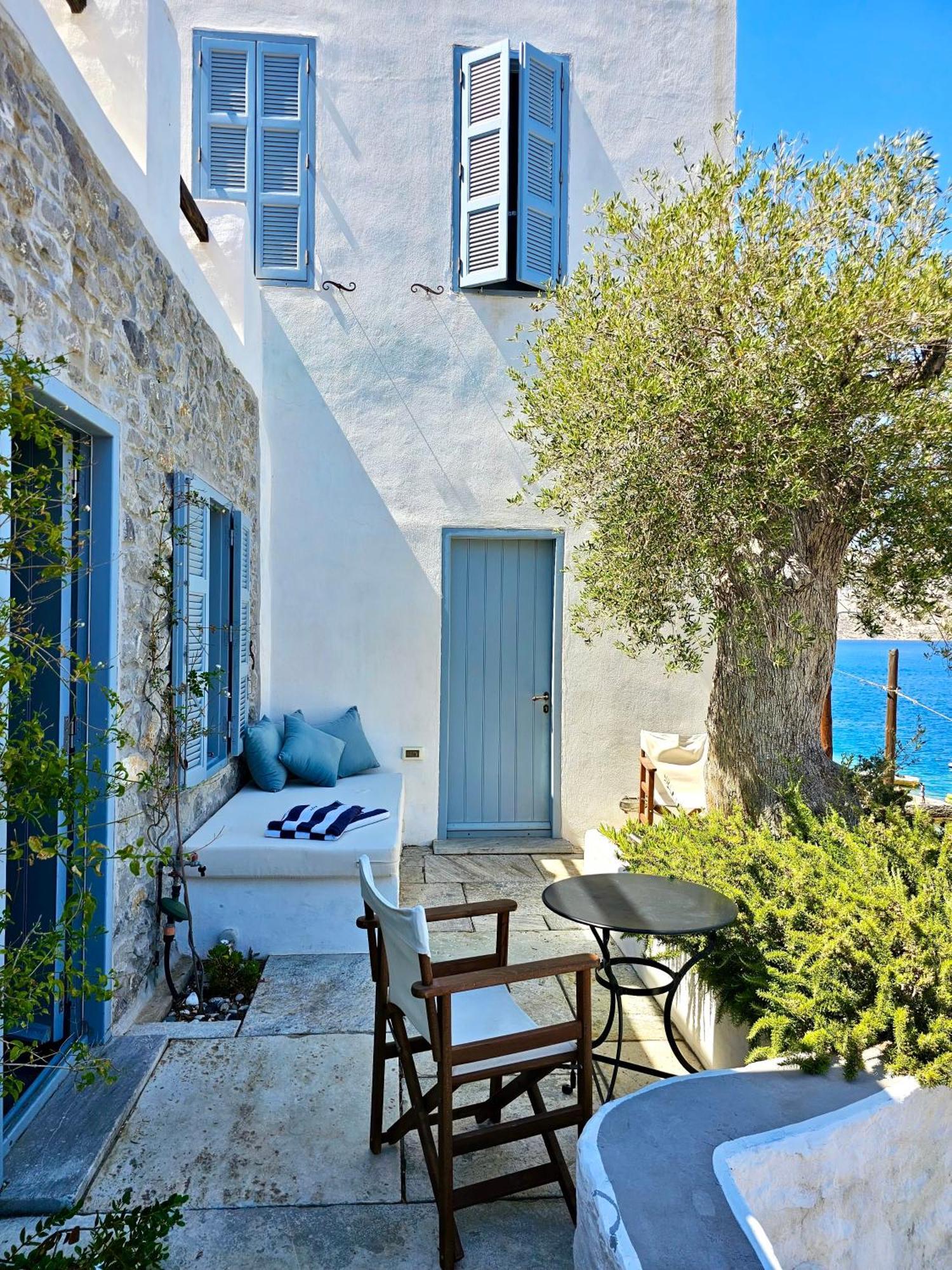 The Anchor House Bed & Breakfast Sými Luaran gambar