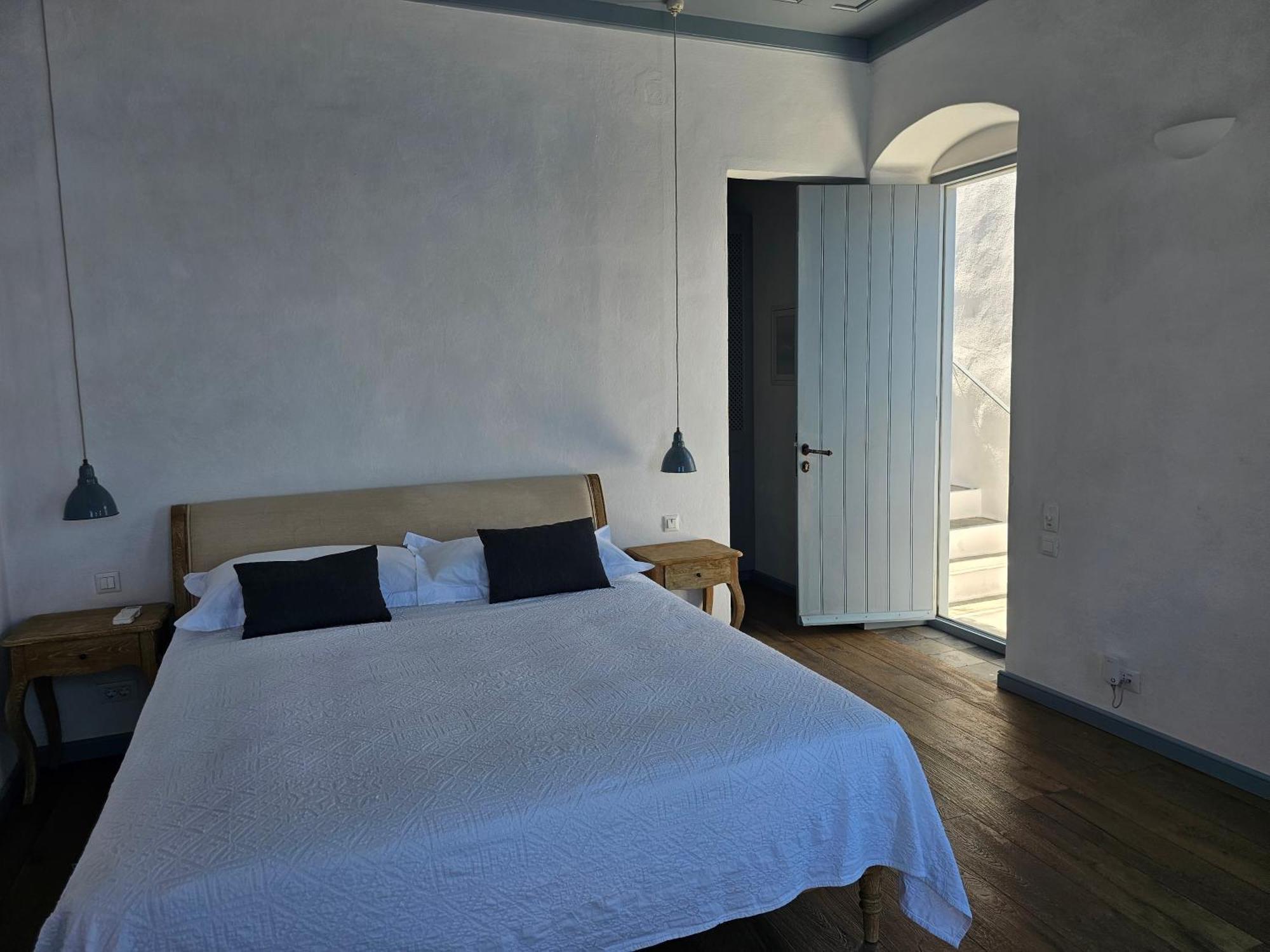 The Anchor House Bed & Breakfast Sými Luaran gambar