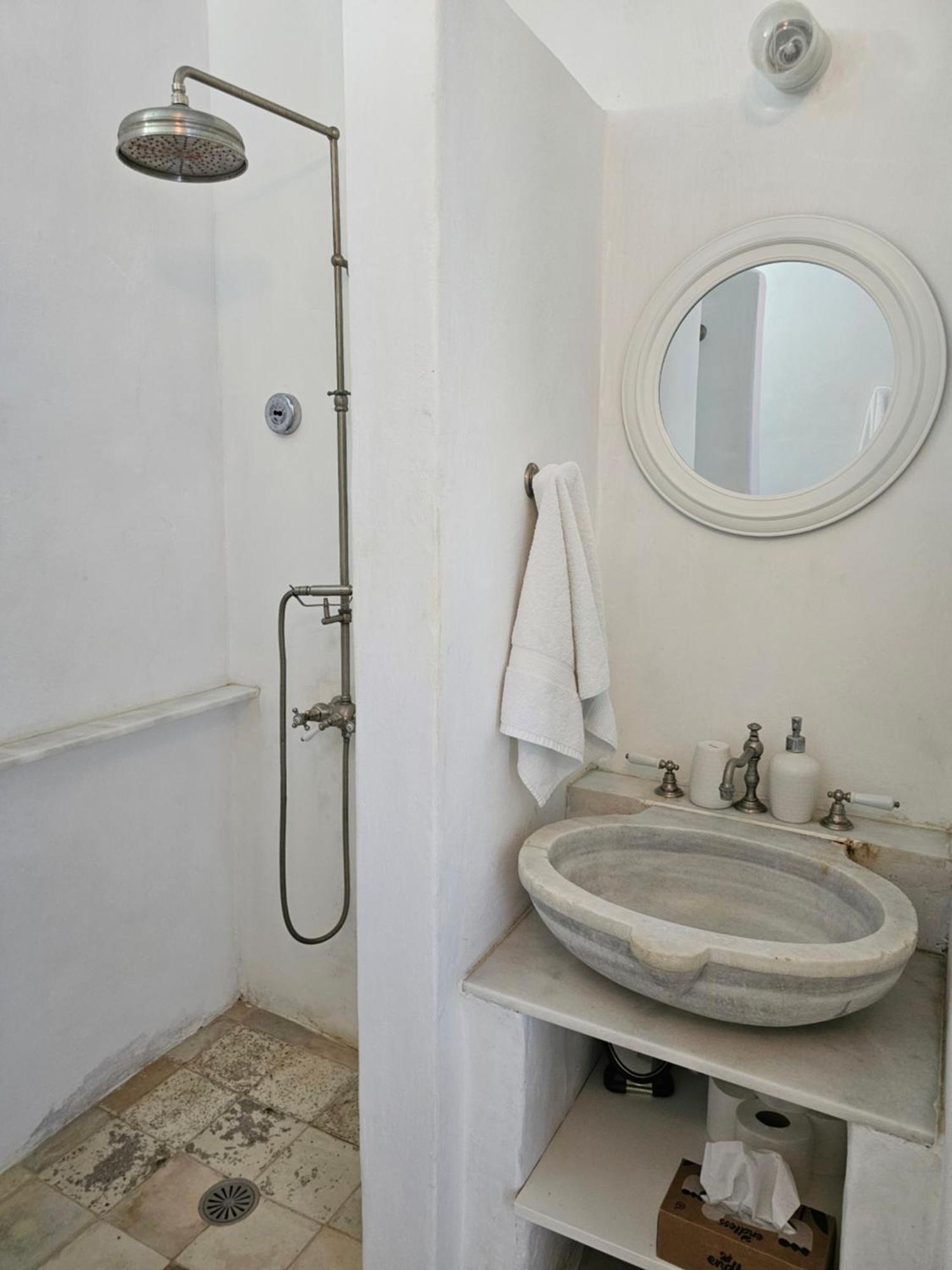 The Anchor House Bed & Breakfast Sými Bilik gambar